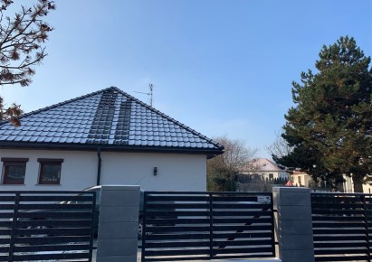 house for sale - Cesarzowice